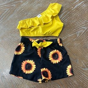 Cute Sunflower Outfit